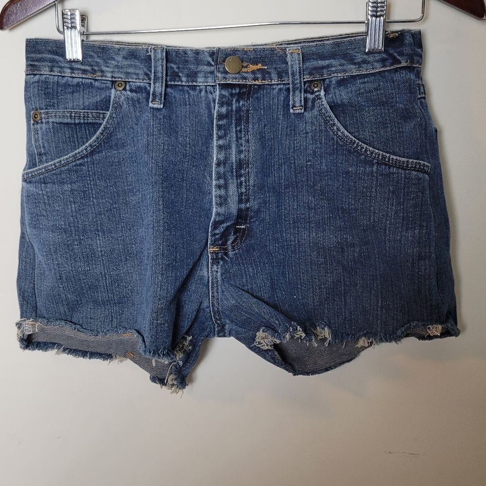 Wrangler Medium Wash Blue Denim Cutoff Shorts 32